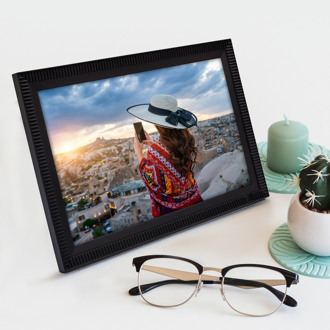 FrameMate Digital Photo Frame