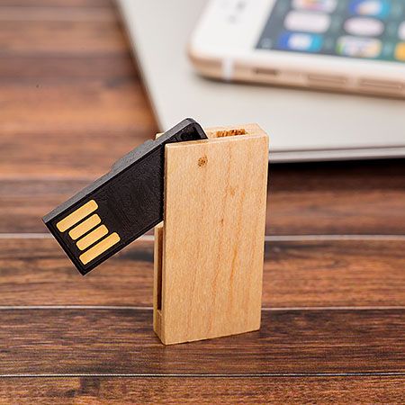 USB-Stick Tarty Holz in natürlicher Schönheit