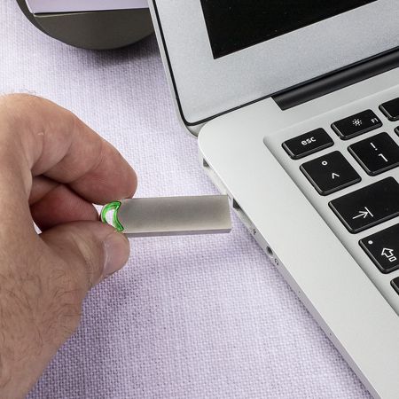 USB-Stick Ian Farbvielfalt